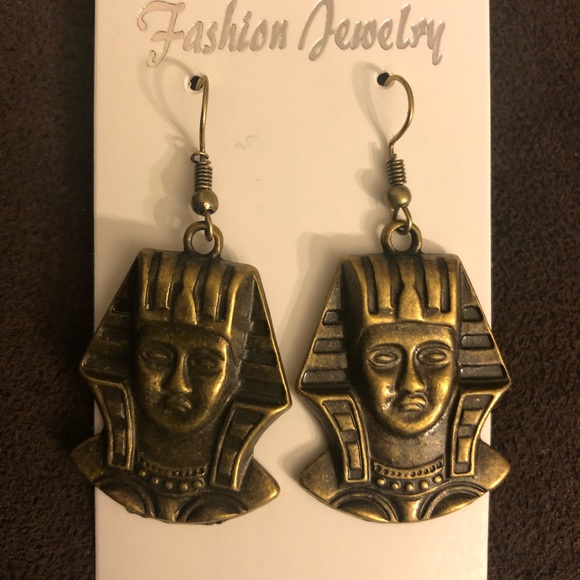 Vintage Pharaoh Earrings - Picture 6 of 8